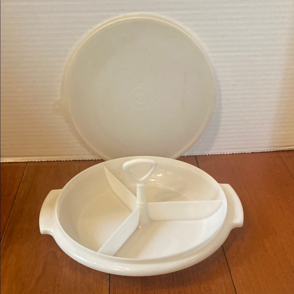 VTG Tupperware Suzette divided relish fruit nut veggie tray W/detachable handle